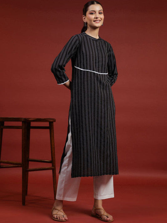 Anayna Women Striped Thread Work Kurta