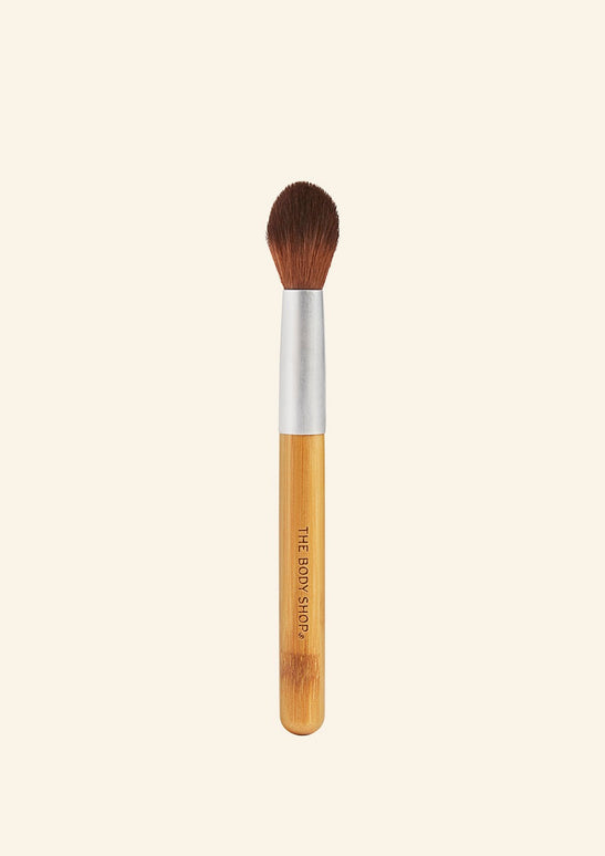 The Body Shop Pointed Highlighter Brush - 1 Pc