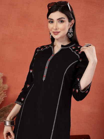 Sangria Floral Embroidered Thread Work Mandarin Collar Pure Cotton Straight Kurta