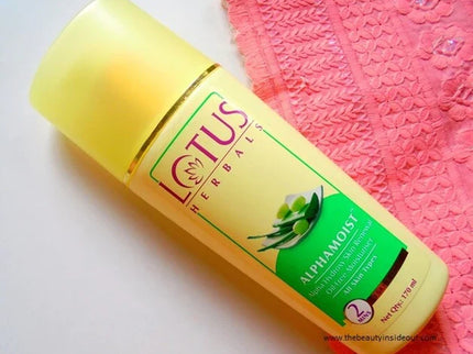 Lotus Herbal Alphamoist Alpha Hydroxy Skin Renewal Oil Free Moisturiser