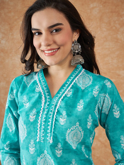 Sangria V-Neck Three-quarter sleeves Ethnic Motif Printed Cotton Kurtas
