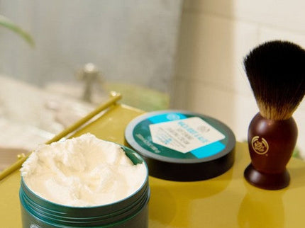 The Body Shop Maca Root & Aloe Softening Shaving Cream For Men - 200 ml