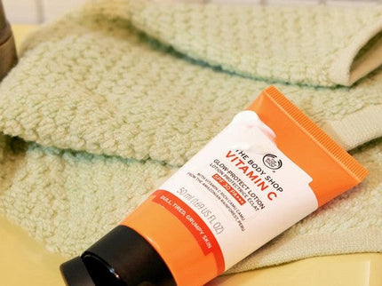 The Body Shop Vitamin C Glow-Protect Lotion SPF30 - 50 ml